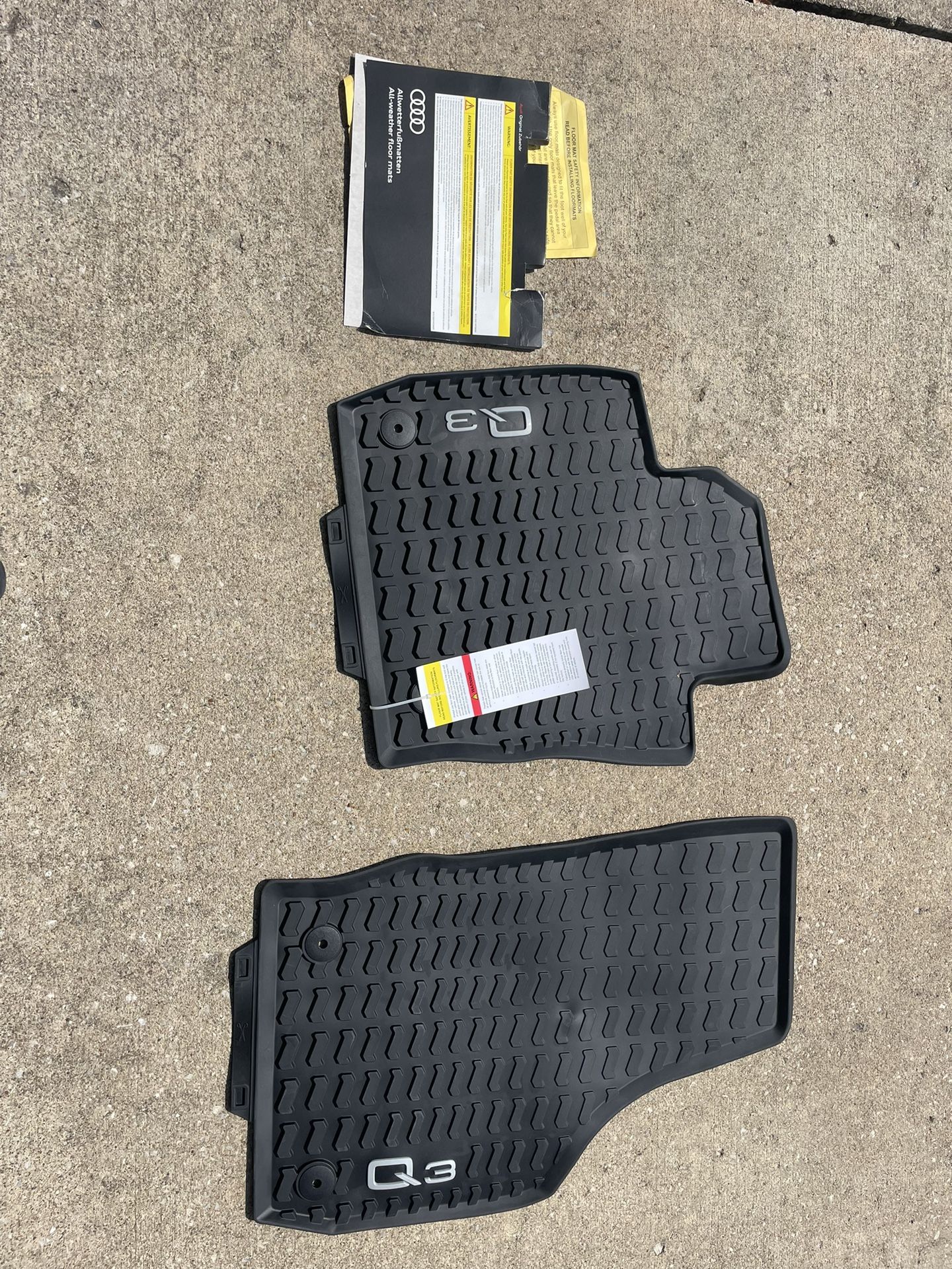 NEW Audi Q3 Front Floor Mats 2015-2018