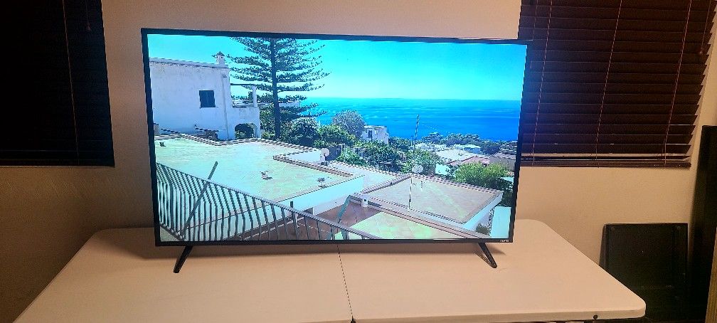 vizio tv 55 inch smart tv for Sale in Paterson, NJ - OfferUp