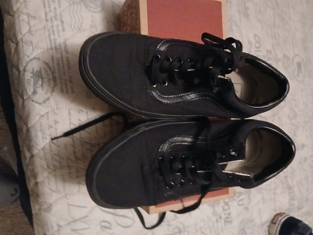 Black Vans Shoes