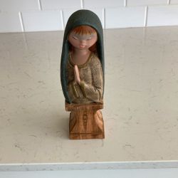 Vintage Ceramic Praying Virgin Mary Statue