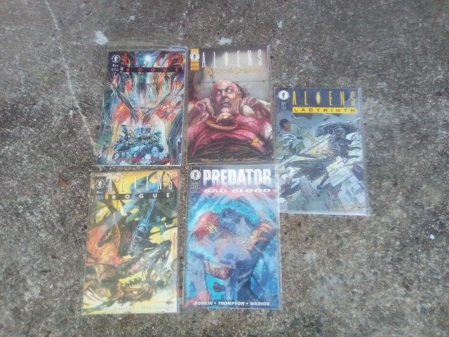 Lot Of 90s Aleins Dark horse Comics