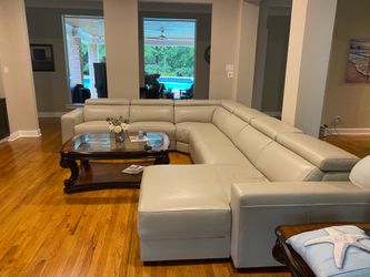 Nevio modern Leather sofa