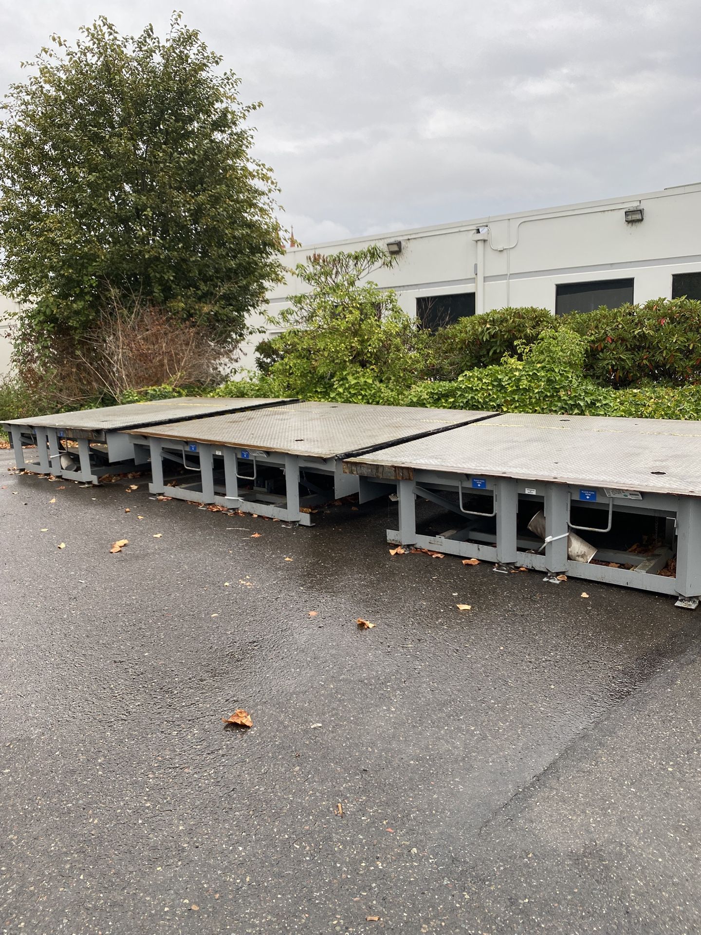 Mechanical Dock Leveler