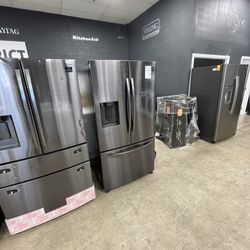 Samsung Black Stainless Steel Refrigerator