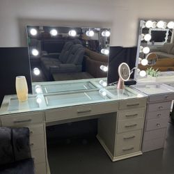 Elegant Design Vanities Only @ FURNITURE LOVE 💕 Same Day Delivery, No Interest Payments !!!