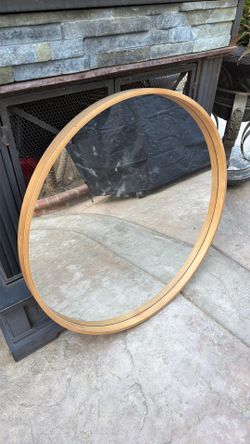 Wall mirror