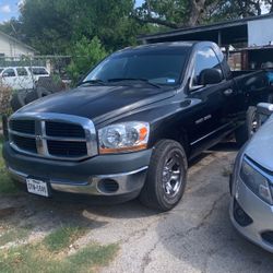 2006 Dodge Truck 