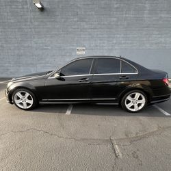 2011 Mercedes C300