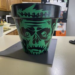 Halloween 8” Pot
