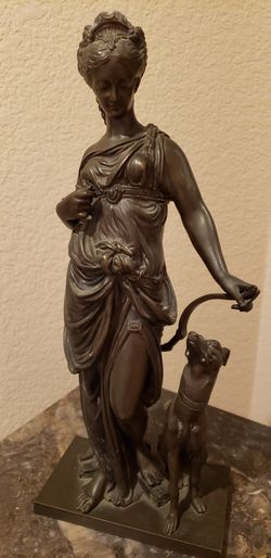 Bronze Statue - Dianna Huntress & Hound - 13"