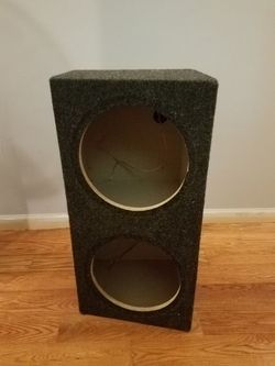 Dual 12 inch sealed subwoofer enclosure