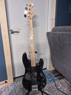 Fender Precision Bass
