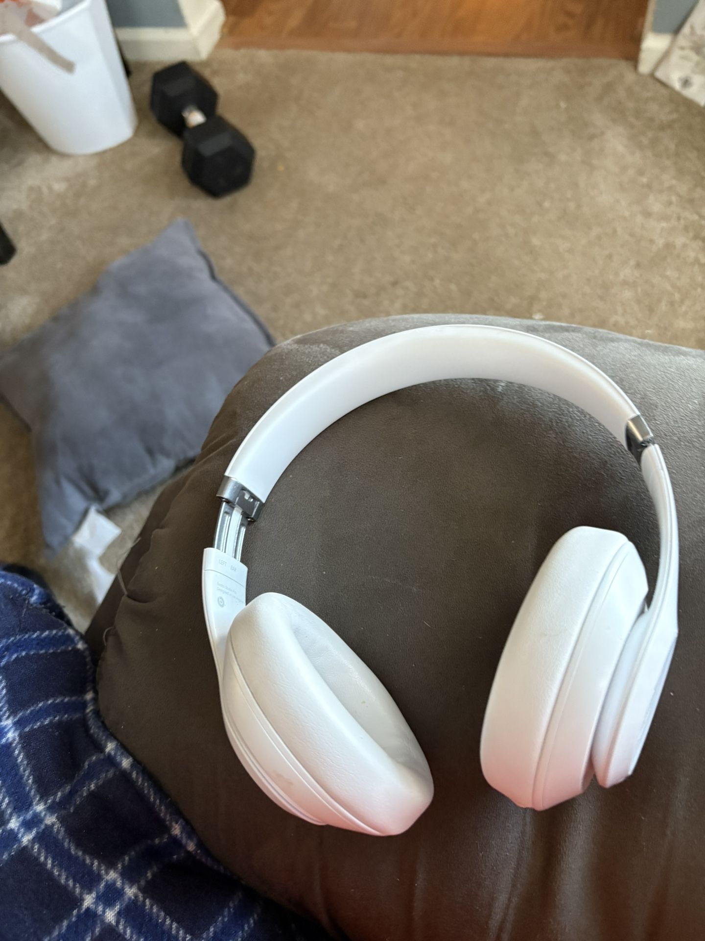 Beats Studio Barley Used