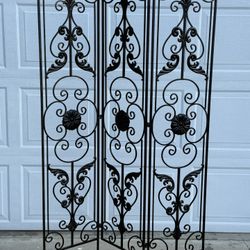 Privacy Divider Iron