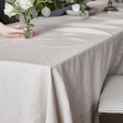 VINTAGE LINEN TABLECLOTH 59”x81”, 57”x57”