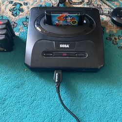 Sega Genesis With Sonic 2 + 4 Games 