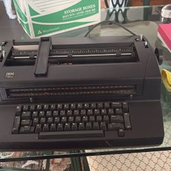 Vintage typewriter 