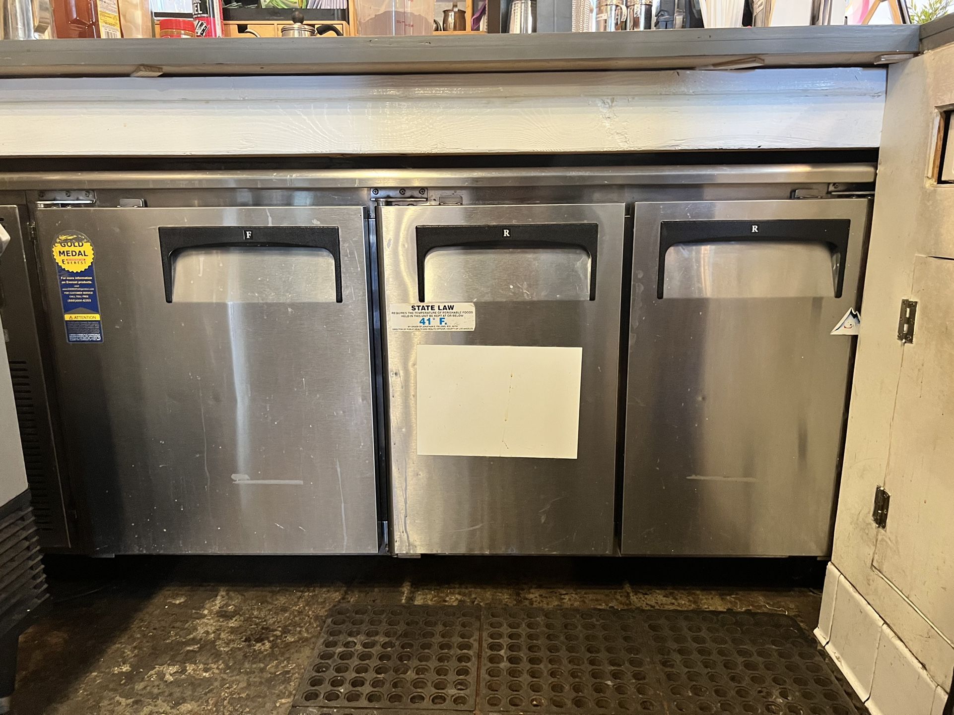 3 Door Commercial Under Counter Fridge/ Freezer