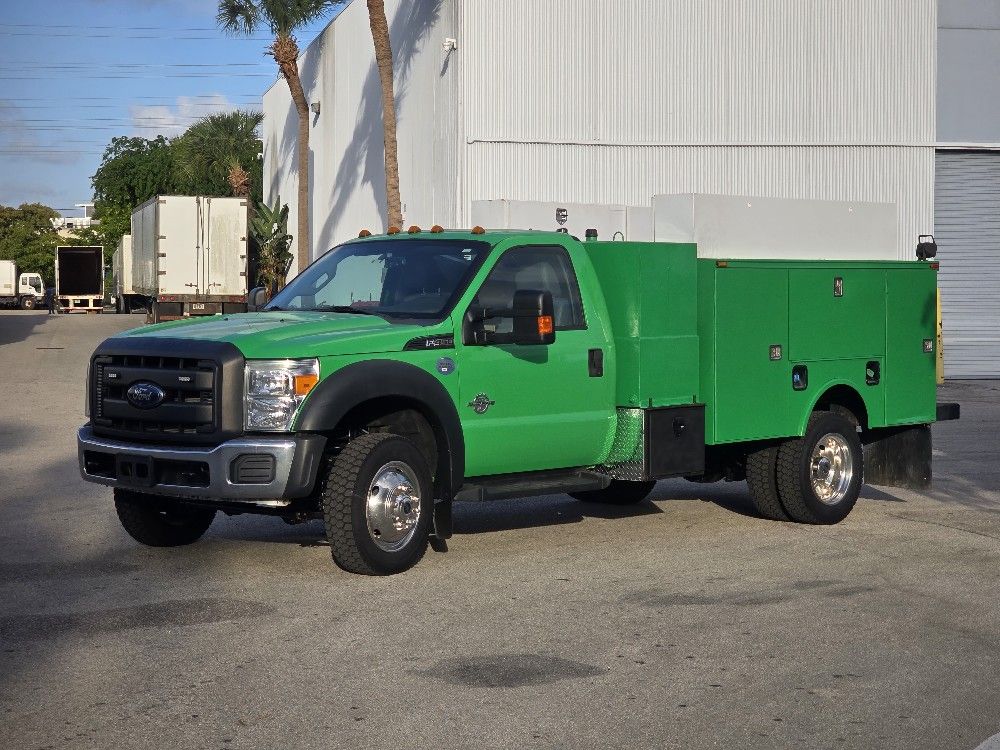 2015 Ford F-450 Super Duty Regular Cab & Chassis