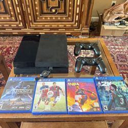 PS4 BUNDLE