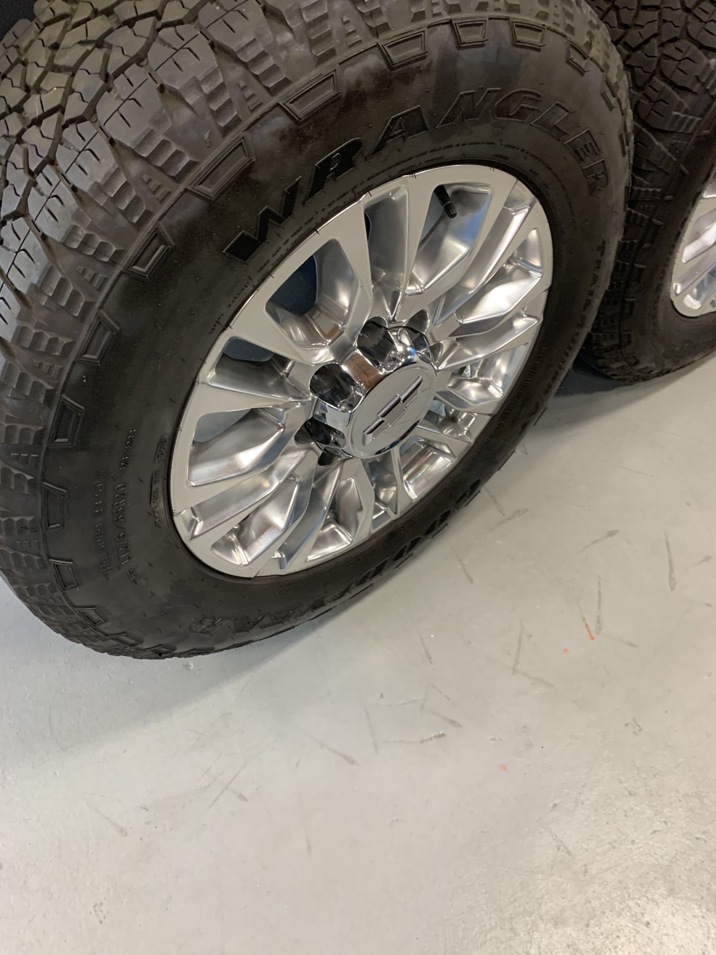 Brand New 2020 2500 Chevy High Country Rims and Tires