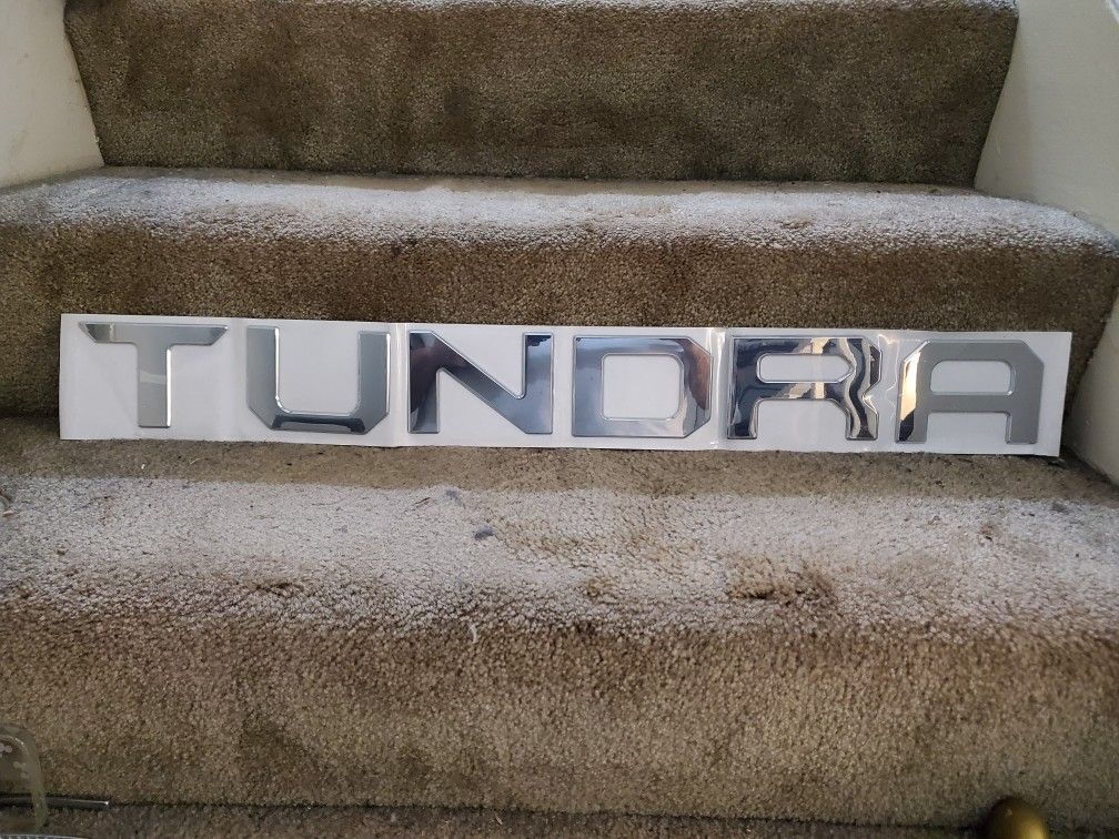 Toyota Tundra Tailgate Emblem