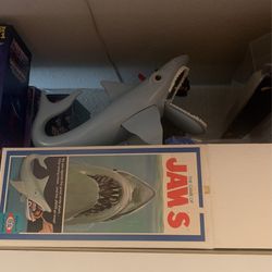 Jaws 1975 Ideal 