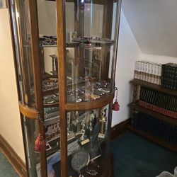 Curio cabinet
