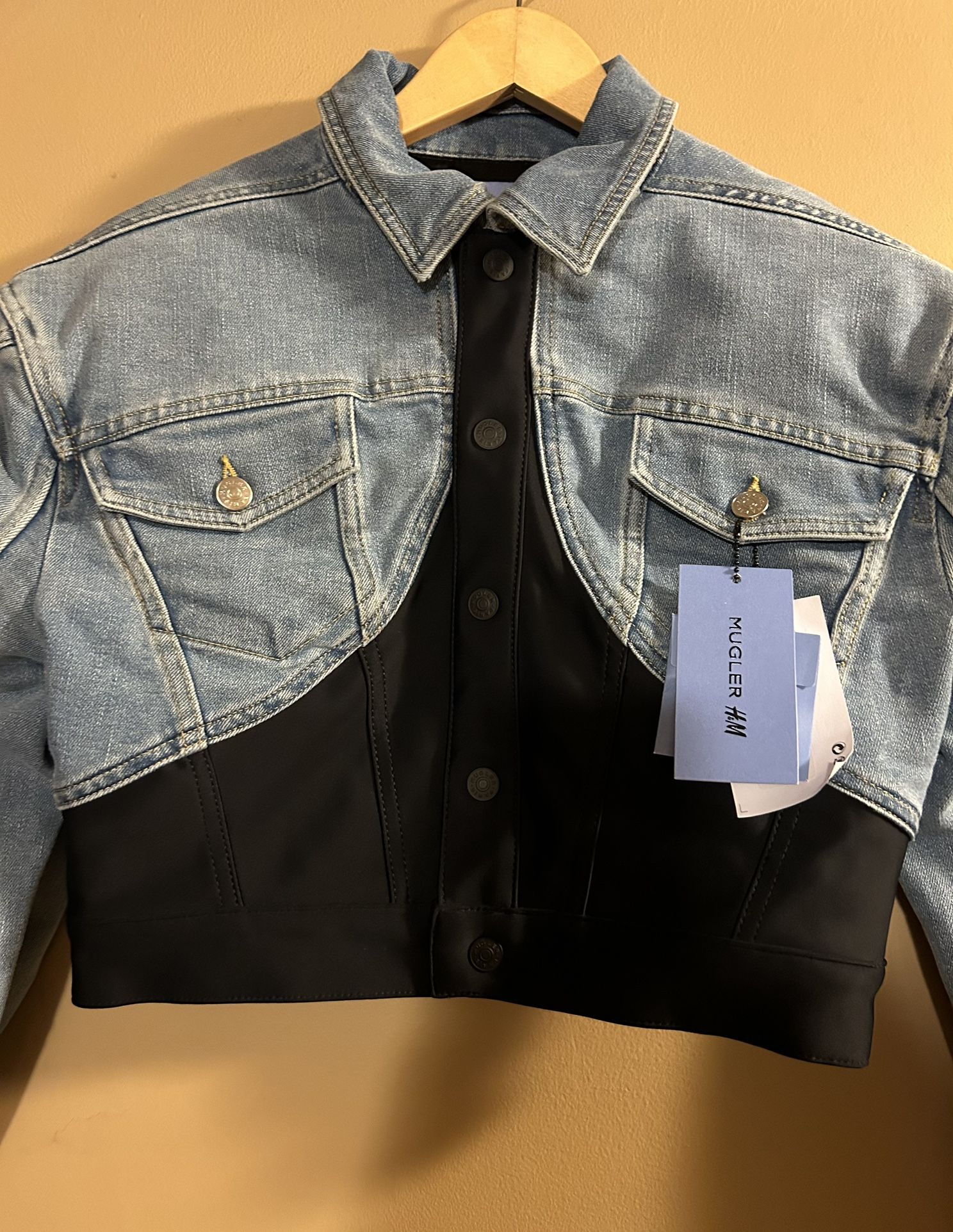 Women BRAND NEW denim & black Stretch Material MUGLER Jacket, Size M