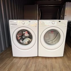 Whirlpool washer and gas dryer set in perfect working condition. Washer capacity 4.5 dryer capacity 7. Delivery and installation incl