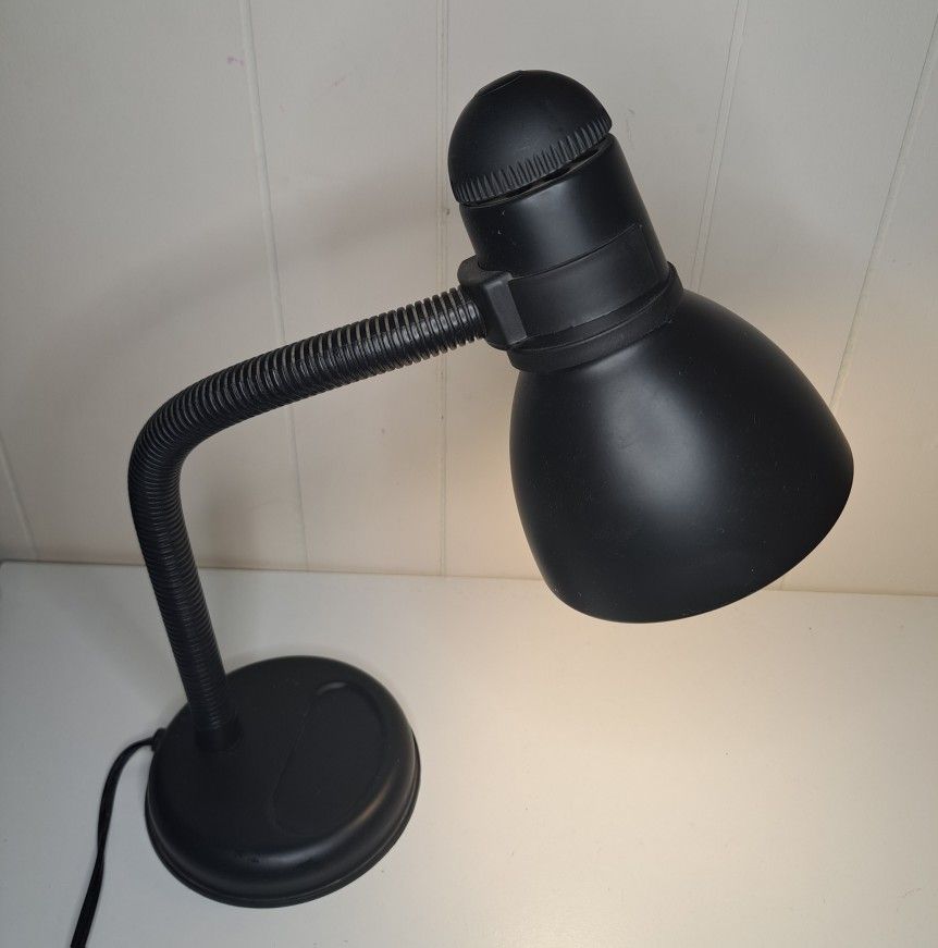 Adjustable Lamp Light for Desk / End Table Night Stand Reading Black