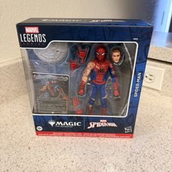Marvel Legends Series Magic: The Gathering Battle-Damaged Spider-Man