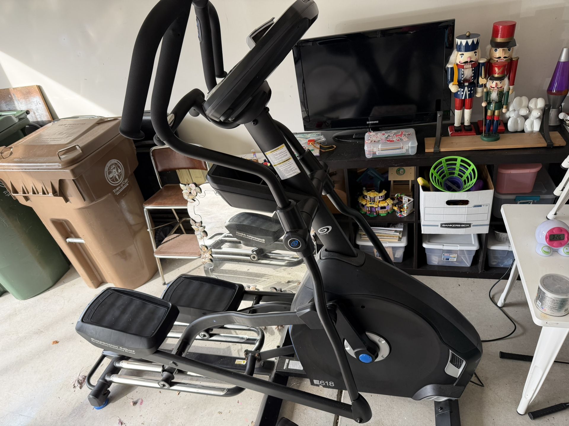 Nautilus E618 Elliptical 