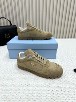 Pr,ada     shoes