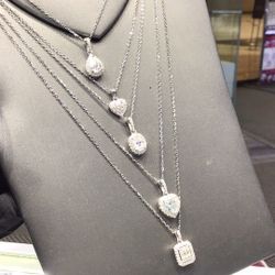 All New Necklace Pendant With Sterling Silver  Mossenite Diamond Vvs1 Quality Available In Stock..