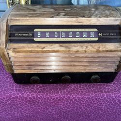 Vintage RCA Victor Tube Radio, 56X3 Superheterodyne Wood Radio (1945) Working