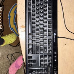 Corsair Wired Keyboard 