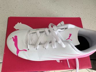 Puma Soccer cleats girls