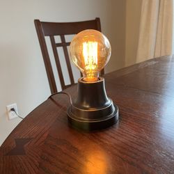 Edison Desk Lamp