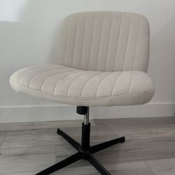 Desk Chair With Wide Seat For Criss Cross Legs 