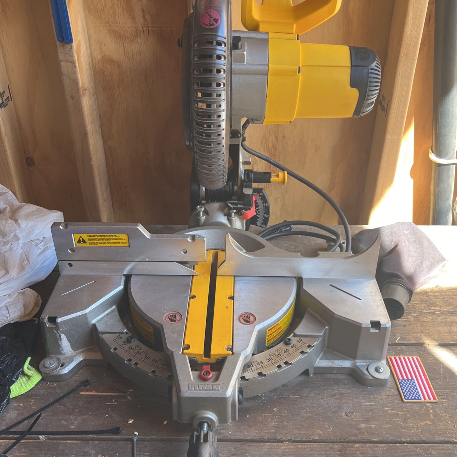 Dewalt Miter Table Saw