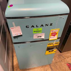 GALANZ GLR31TBEER 3.1 cu. ft. Retro Mini Fridge