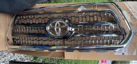 Original 2017 Toyota Tacoma TRD Off-road Grill