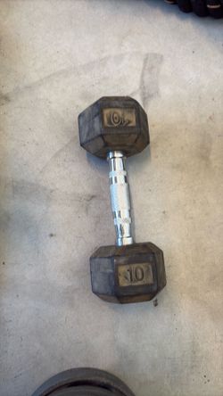 10-pound dumbbell