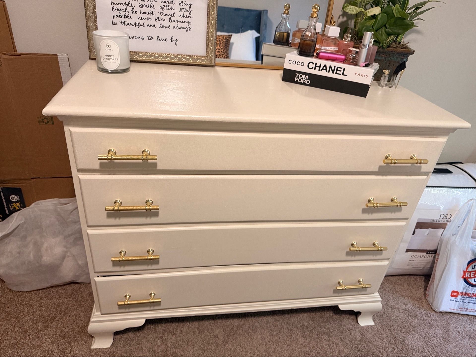 Dresser
