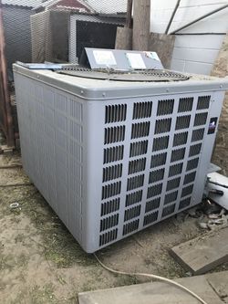 2005 Goodman AC/Gas Furnace Split Unit for Sale in Phoenix, AZ - OfferUp