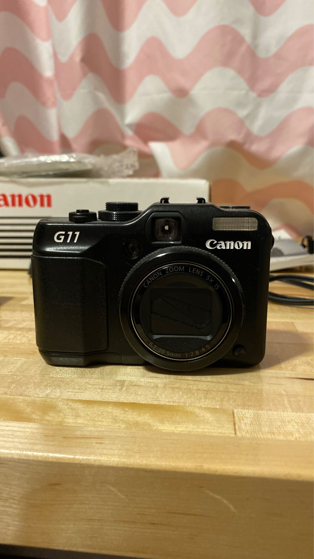 Canon G11 camera and accessories $50