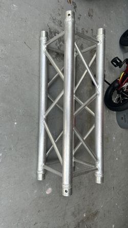 Truss Trusst (3 Ft)