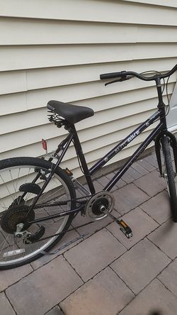 Sexy model bike,,,,has a 6 speed automatic classic