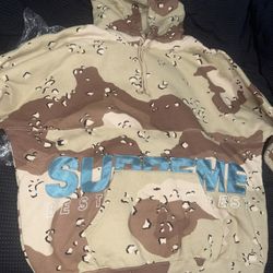 Supreme Hoodie 